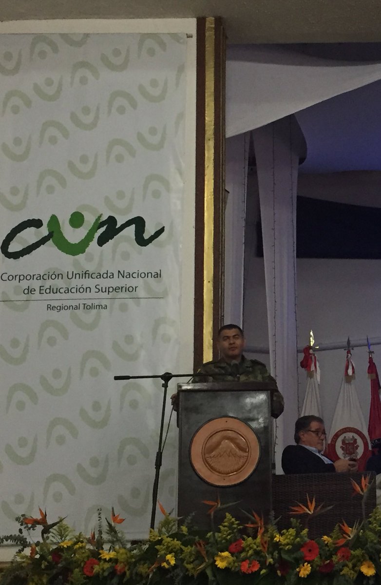 CAEEF1's tweet photo. Cr Rojas Gomez Comandante de la BR6 participa en los ciclos de diálogos para la construcción del #EjércitoFuturo #DialogosEjércitoFuturo https://t.co/0dJ8oreiUW