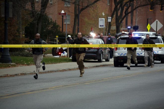 Authorities have said one suspect is dead at #OhioState. Nine people have been transferred to hospitals. bit.ly/2gynPPM