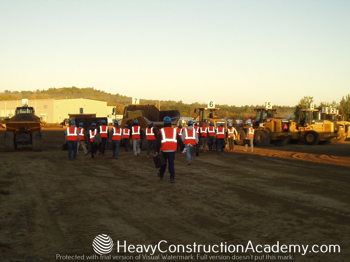 Do you want to learn how to operate 9 pieces of heavy construction equipment? Get trained and certified from top level industry instructors.