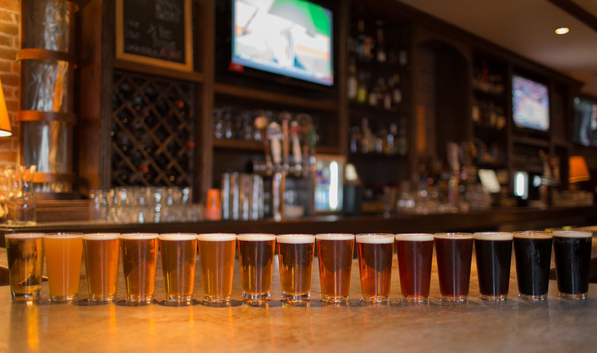 Brickyardsf's tweet photo. All the pretty colors...  #BrickYardSF #Beer #Range #BeerPorn #BeerRainbow #SF https://t.co/K014ZG2Wl3