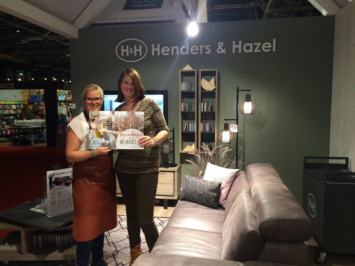 hendersandhazel's tweet photo. Blog: Margriet Winter Festival https://t.co/vtVzQXVgDi #Hendersenhazel @margrietnl https://t.co/vx7ug6YF3X