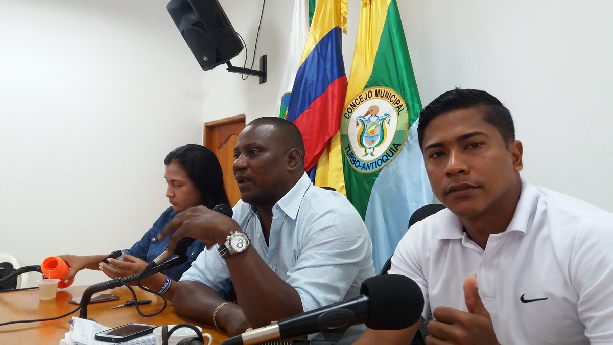 ConcejoTurbo's tweet photo. En el concejo de Turbo,  el diputado de Antioquia, Rodrigo Mendoza Vega, dando a conocer proyectos para Turbo. https://t.co/AtmTxo8CMC