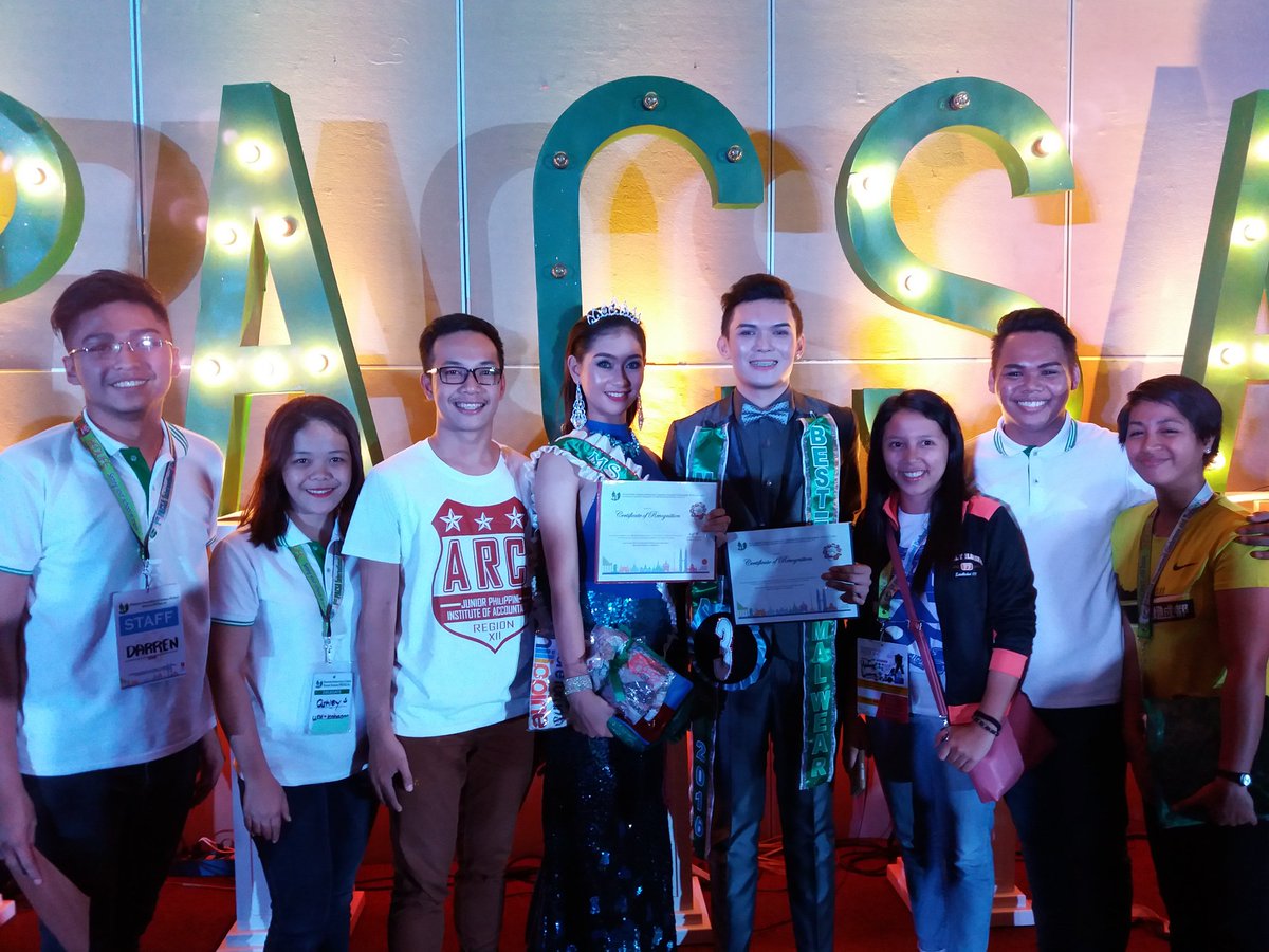 vinceechauri's tweet photo. PACSL Officers - Mindanao together with the newly crowned Mr. and Ms. PACSL 2016 (also from Mindanao) #WOWMindanao #PACSA2016 https://t.co/oodQvymTS3