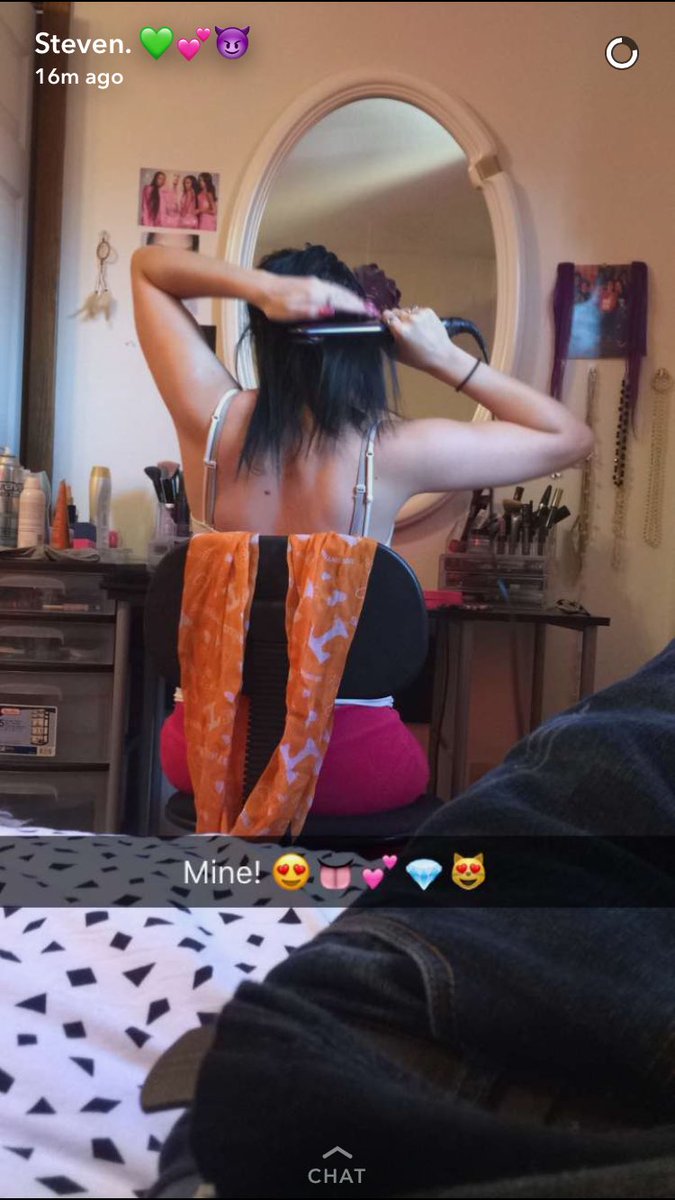 meganrene_123's tweet photo. Get someone who is obsessed with you 😂😋 #bootygrabs https://t.co/yPtkD97ihp