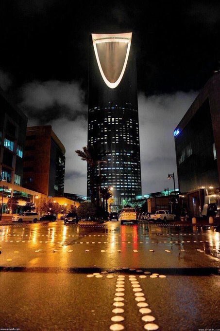 fareeedh0's tweet photo. مايشبهك الا الرياض .. لاصارت الدنيا مطر 🌧

#الرياض_اصبحت_لندن https://t.co/6ONQBgTqFK