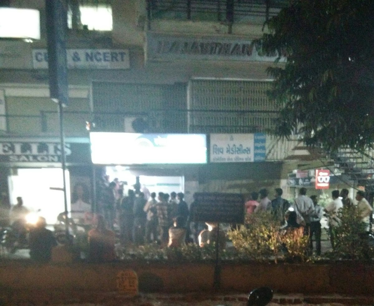rohanrgupta's tweet image. It&apos;s 10 pm and still queue at ATM !#ModiKilledCommonMan
