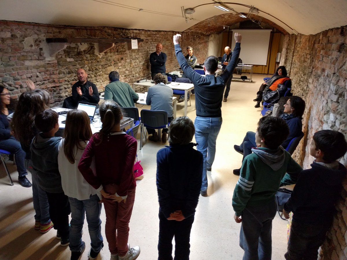 CoderDojoImola's tweet image. Sabato c'è stato il @CoderDojoImola.
Grazie ai nostri volontari abbiamo sperimentato nuove attività di robotica.
facebook.com/coderdojoimola/