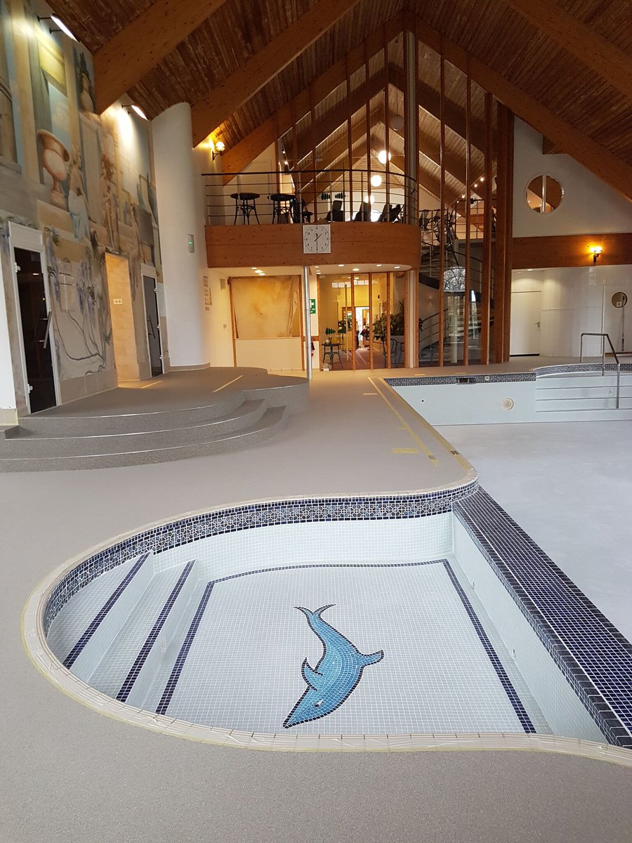Flexflooring's tweet photo. 190m2 of epoxy quartz screed to hotel swimming pool, with 630mm upstands and enhanced non slip. #quartzscreed #resinfloors #poolsurround https://t.co/tUjfcEhjQV