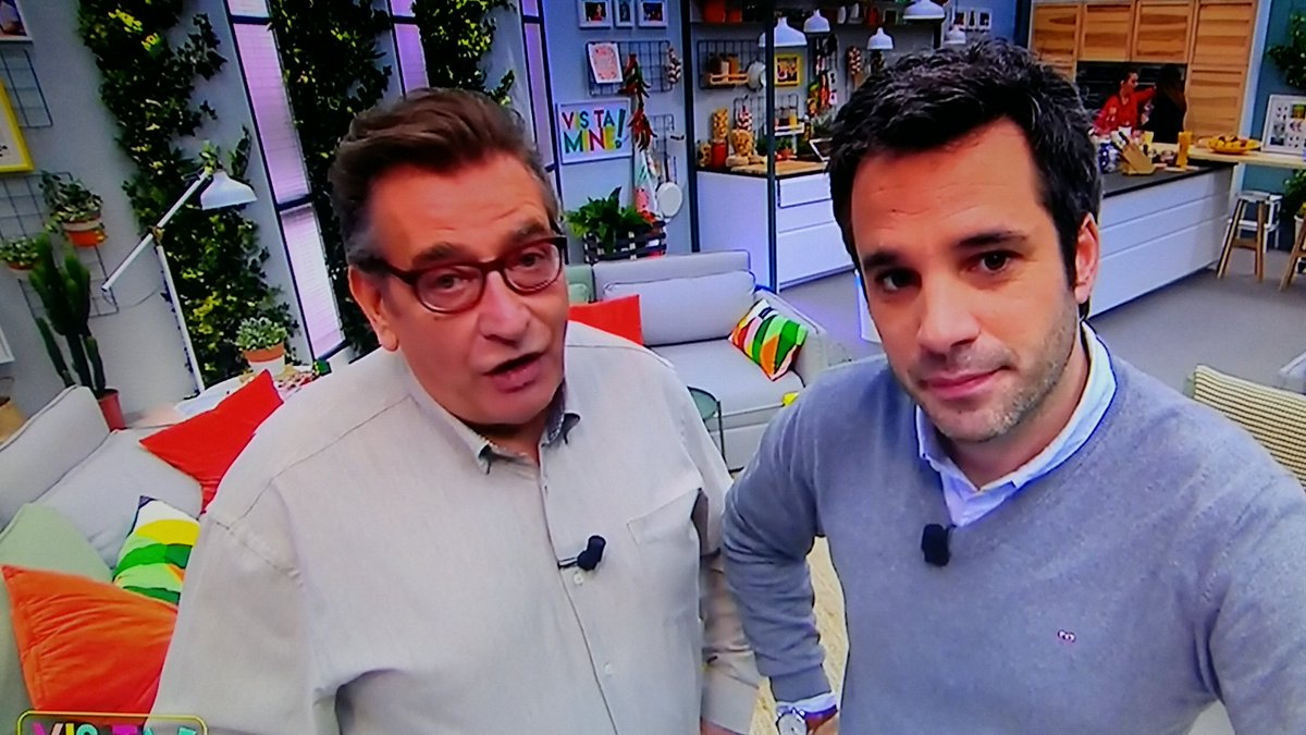 Vincent_Collin's tweet photo. On a retrouvé Caméra Café!
#vistamine @AdrienDevyver #RTBFtv https://t.co/NB0m3Ewi3V
