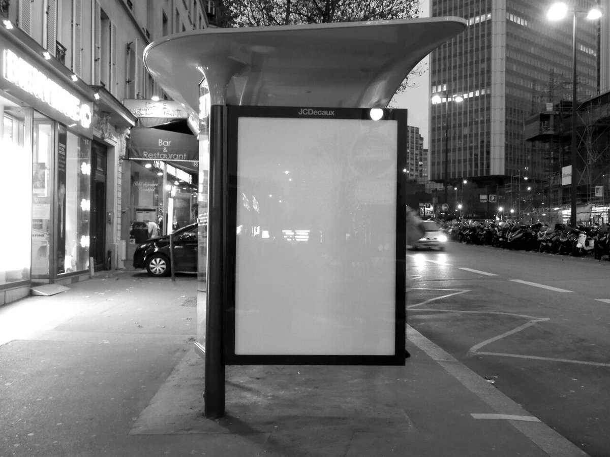 _LoboTom_'s tweet photo. 800 pub touchées ce week-end pour le #NoAdDay à #Paris https://t.co/EOkpEahFEN