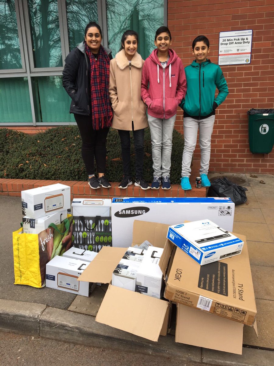 anjharix's tweet photo. In honour of our late grandfather,  @ToghillSG has new equipment to make the ward feel a little more homely for patients and families x https://t.co/vmvmsFWzVK