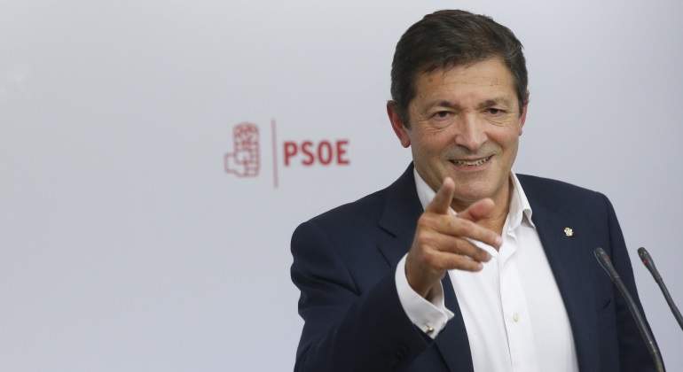 elEconomistaes's tweet photo. El #PSOE abre la puerta a facilitar el techo de gasto pero no los presupuestos https://t.co/1WJYwtzotD https://t.co/oCsm9cVAYD