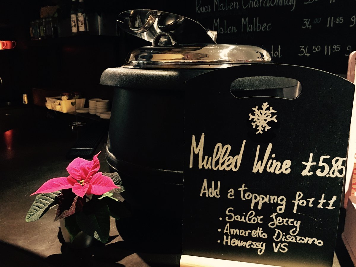 CBNewStreetSq's tweet photo. #mulledwine the perfect drink to warm you up on a chilly day! Available now @CBNewStreetSq https://t.co/SpF2uBFLBW