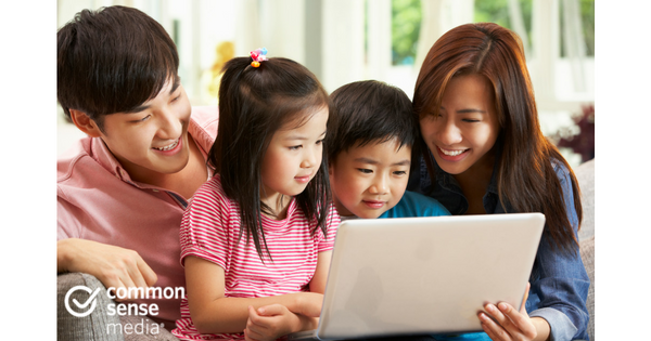 CommonSense's tweet photo. On #CyberMonday why not teach kids abt #givingback? These apps &amp; sites can help (and tmrw is #GivingTuesday!) https://t.co/nqospVnmOe https://t.co/4XLugtCmEI