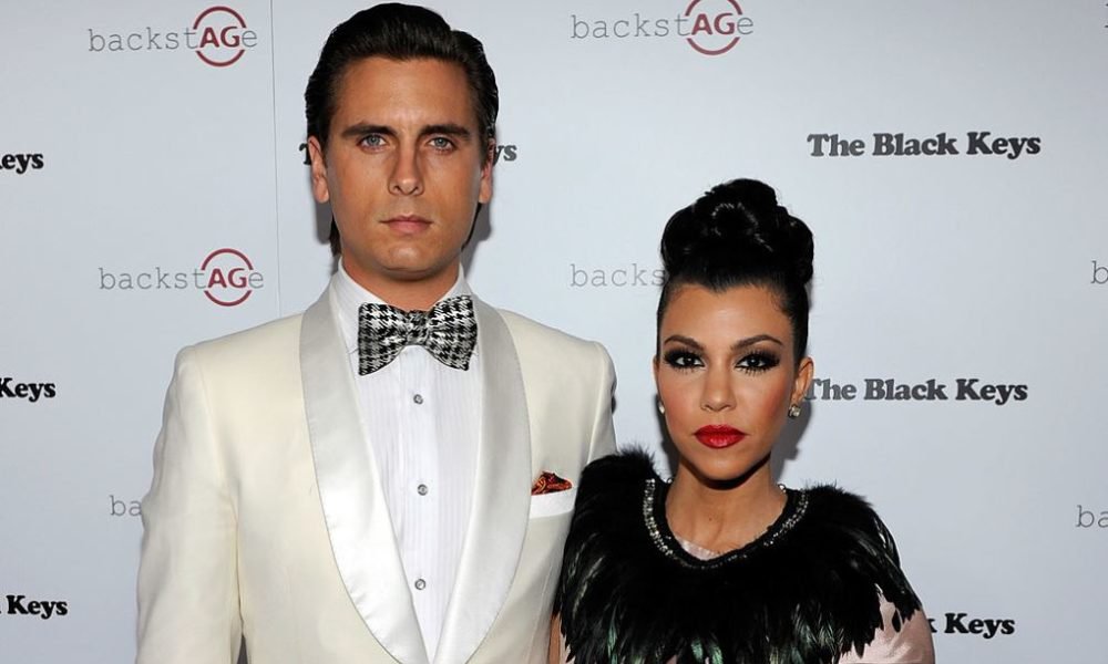 ¿Kourtney Kardashian y Scott Disick volvieron? dlvr.it/Mm960s