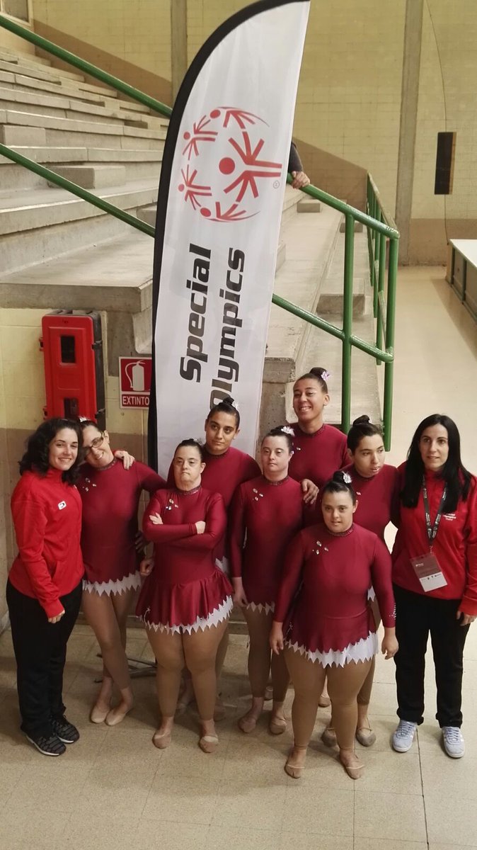 Grupo_Envera_'s tweet photo. GALERÍA | 20 deportistas #Envera participan en los Juegos #SpecialOlympics en #Reus2016 https://t.co/32Nbm1KmCn 📸➡️ https://t.co/edmutTJytv https://t.co/xIu6TQQtKk