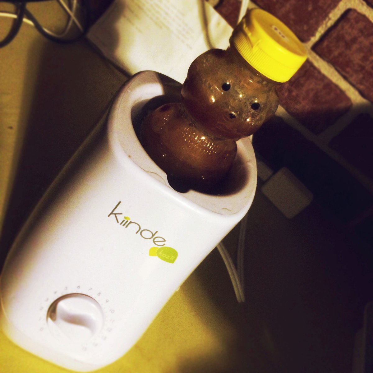 AMMusicRocks's tweet image. It's a bottle warmer AND a honey bear jacuzzi.