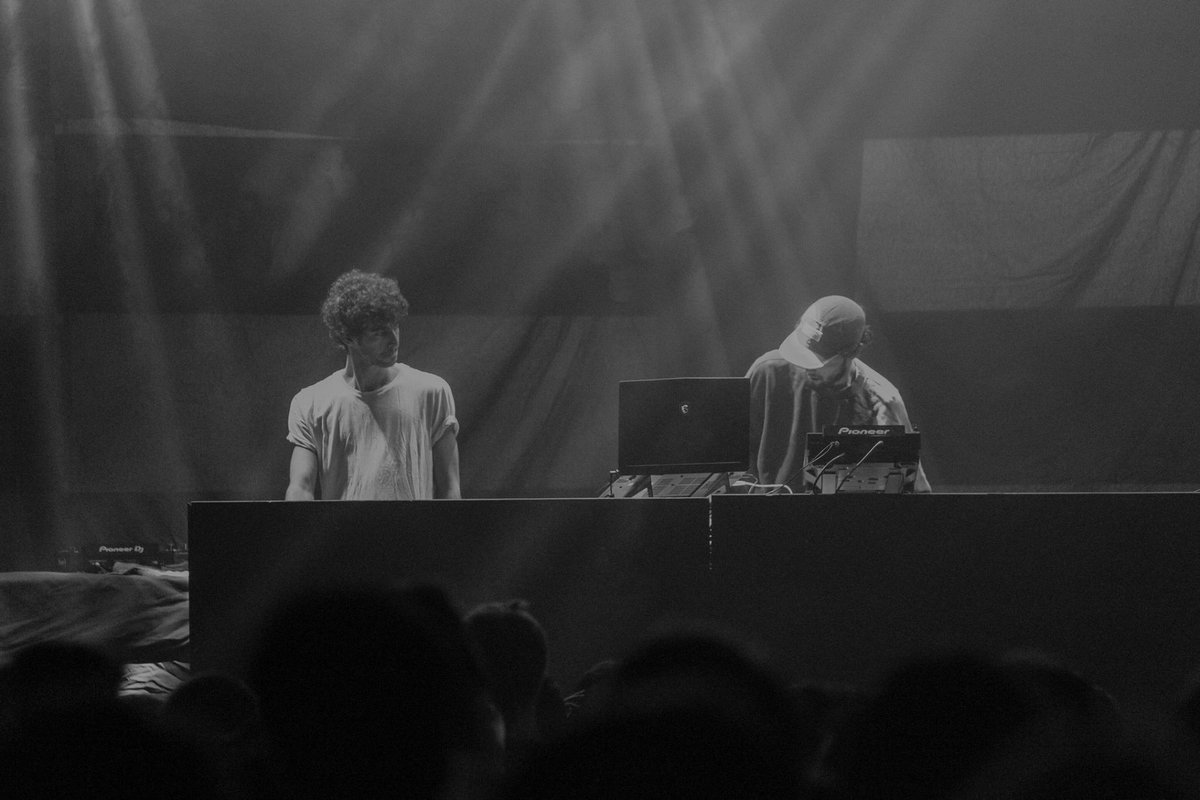 MERCI PARIS ❤️🇫🇷 #ElseTour
📷 @ValentinCebron