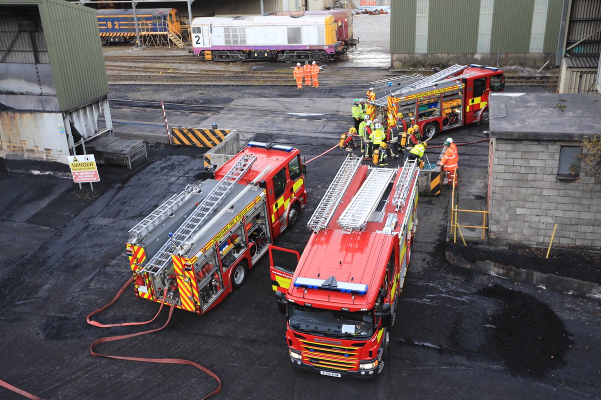 hopecement's tweet photo. @breedongroup .4 units from Derbyshire Fire and Rescue Service carry out a practice rescue exercise at Hope Cement.#safetyournumber1priority https://t.co/5ZrQlCnrWs