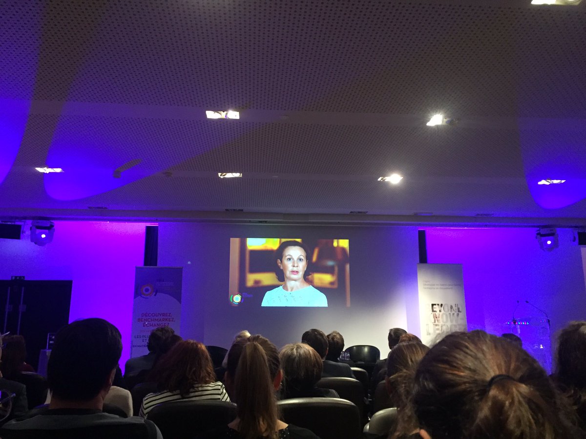 thomas_bornsiak's tweet photo. #PEC2016 la Présidente du jury @CarolinBloch https://t.co/SfrdBc7RoH
