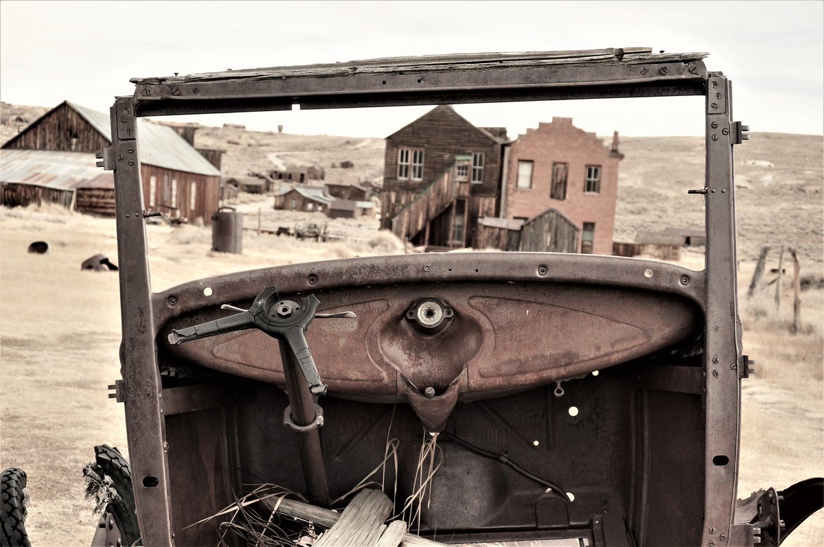 tandem_traveler's tweet photo. Boadie. Once California's 3rd largest town. Now a ghost town. #california #travel #amazingplaces #photography #photoblog https://t.co/VHG1e4Q5Fb