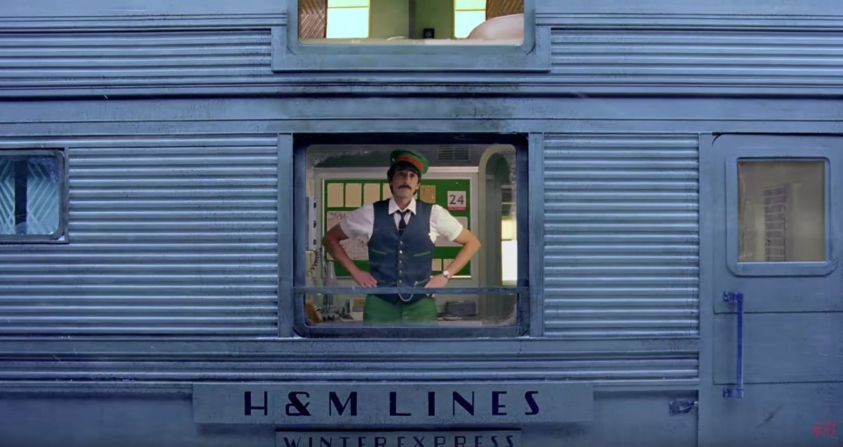 drewinnis's tweet photo. Wes Anderson Xmas vibes https://t.co/3ZufG59zwv https://t.co/C9HRZdkV5A