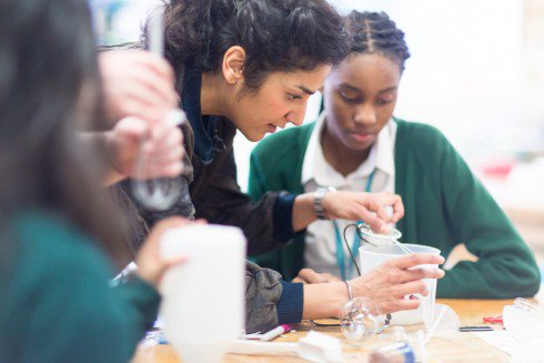 aotulondon's tweet photo. In her latest commission@_jasleenkaur_ wanted children to solve problems in a future world where craftsmanship is redundant #CraftingtheLine https://t.co/fU9p1mM8V8