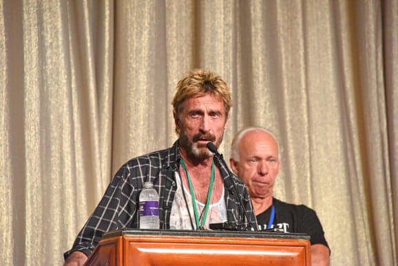 AccelCF0's tweet image. Toronto blockchain security startup hires antivirus pioneer John McAfee as chief security officer venturebeat.com/2016/11/24/tor…