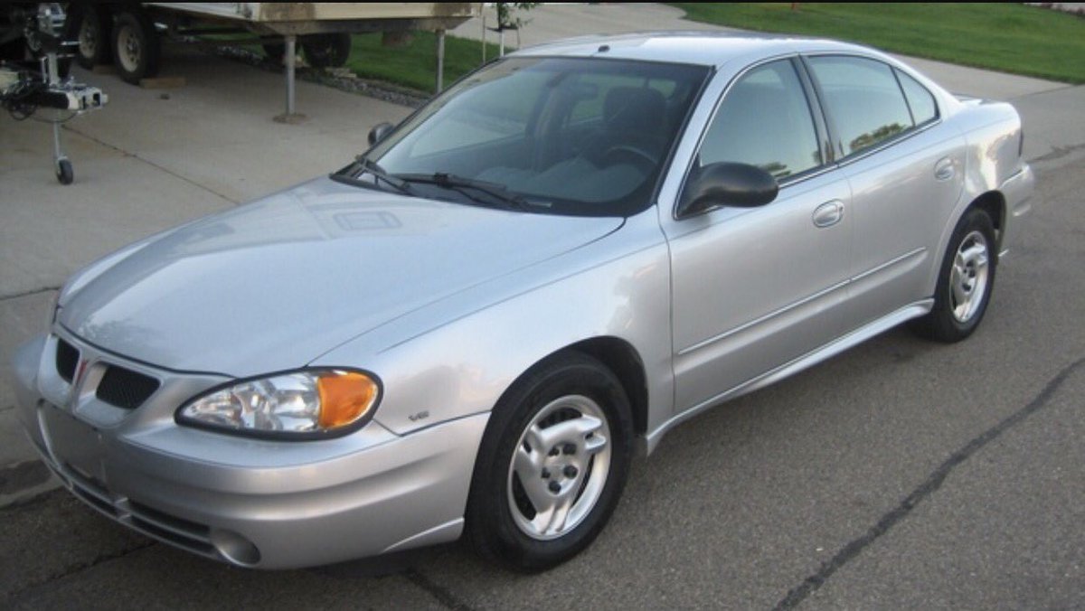 Real_MichaelEsp's tweet photo. My 2005 Grand Am isn't bad. It gets me from point A to point B without a fuss. I just need something that'll let me enjoy the ride better.👍🏼 https://t.co/da4B8YRz2r
