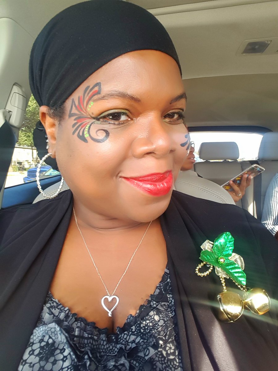FunnyCheeksTJ's tweet photo. In the spirit of Christmas!๐๐
โ
#HolidayCheer #outandabout #billboarding
#HoHoHo #ChristmasTimeIsHere
#ChristmasHolly #JingleBells https://t.co/MZEQqtnSdG
