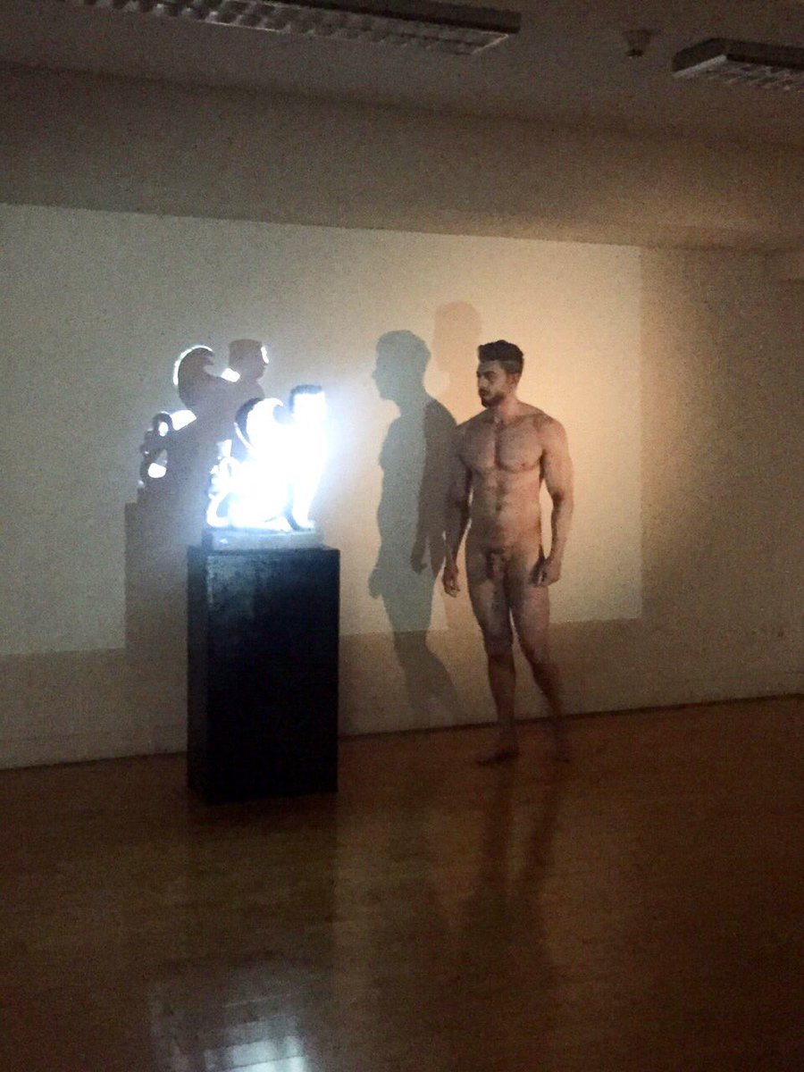musclsmoke's tweet photo. artistic performance in benaki museum athens , ....currently in berlin #musclsmoke #nikodeen https://t.co/YFiwRLAoGv