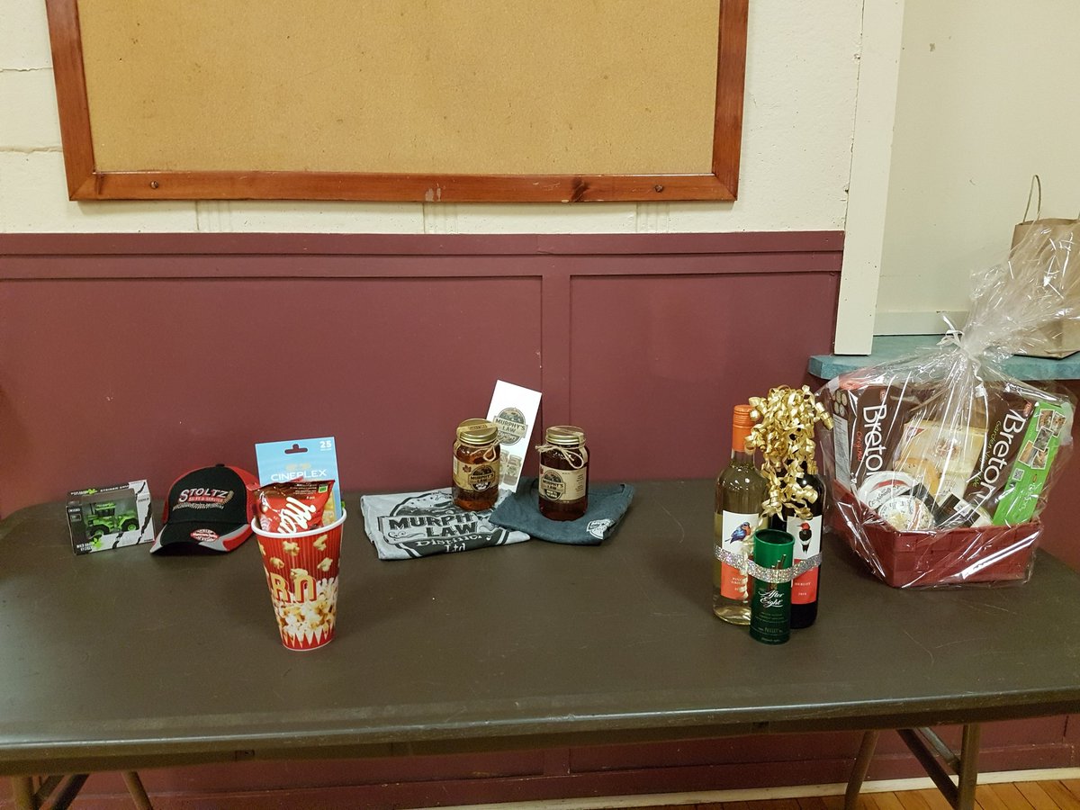 Huge thank you to all who attended the Euchre tournament! Also thanks to members &amp; sponsors for great prizes! @StoltzSales <a href="/MurphysLawDisTV/">Murphys Law TV</a>