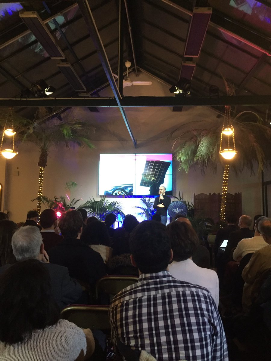 L_Ploquin's tweet photo. #shiftfrance synergies Tesla Solarcity https://t.co/lpAuyjwppV