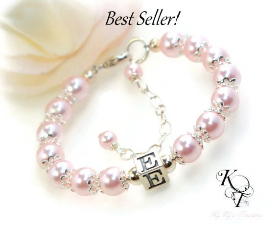 KyKysTreasures's tweet image. Personalized bracelets make perfect stocking stuffers for little girls! etsy.com/listing/202499… #stockingstuffer #girlsjewelry #shopsmall