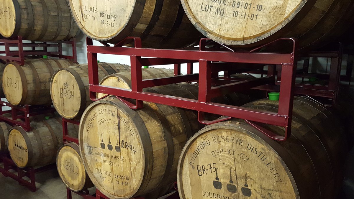 yardsbrew's tweet photo. Some things are worth the wait #barrelaged #patience #Yards #WashingtonsReserve #BrewUntoOthers https://t.co/OBBhbCueS4
