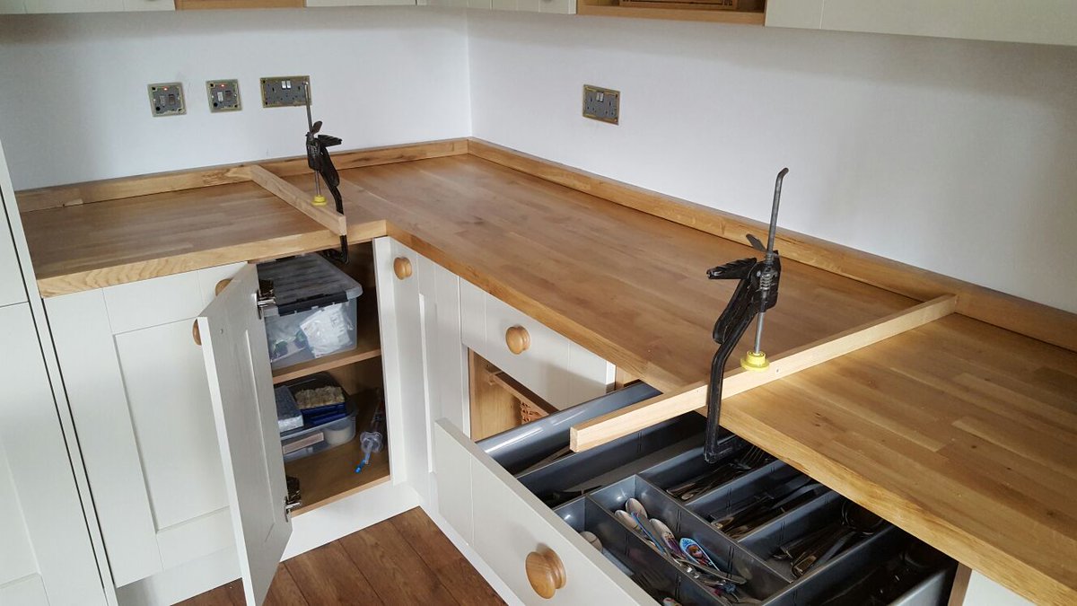 CarpentryTiling's tweet photo. Before and during photos of a kitchen I recently fitted https://t.co/NxKmQsm6We