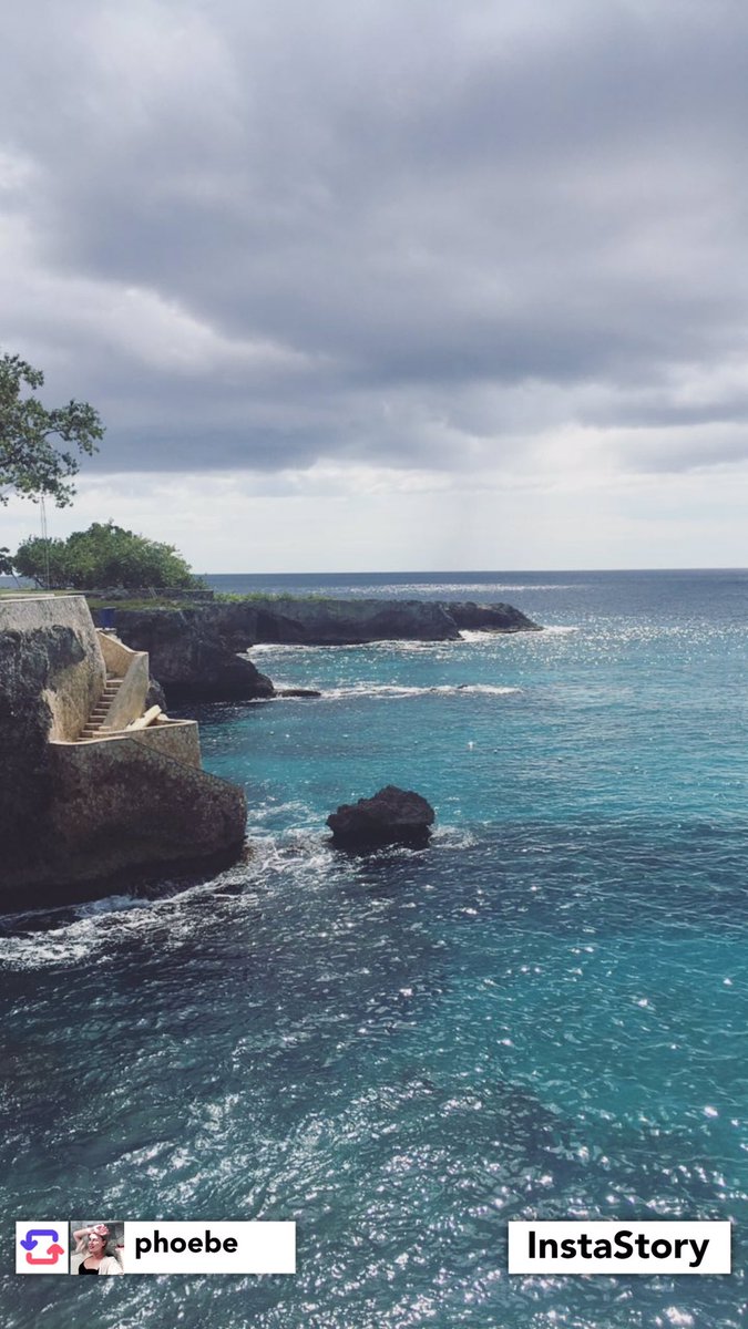 phoebedahlfan's tweet photo. @FAIRCLOTHSUPPLY Paradise 🇯🇲 https://t.co/Eyw1A4GPna
