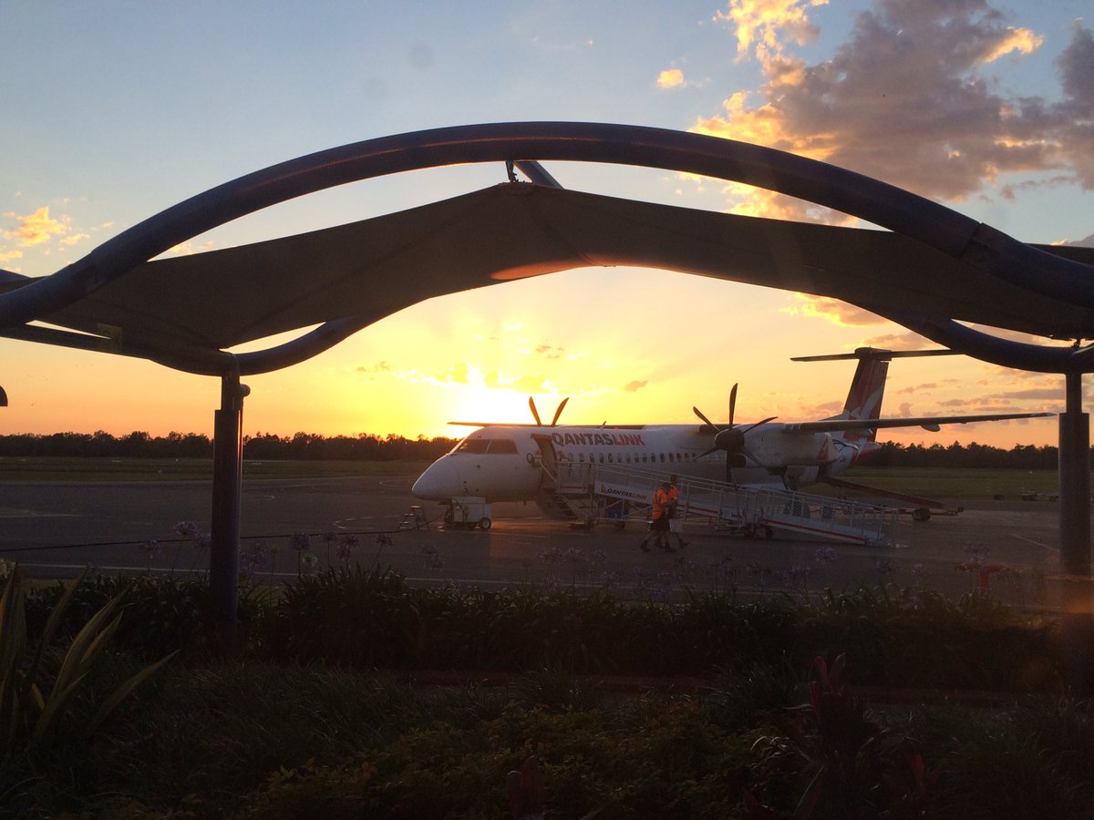 SCU006's tweet photo. My ride is here. Looking forward to the Primary Schools #STEM Showcase in Sydney today #NSWDEC #NSWSTEM https://t.co/Swisg8SWeU