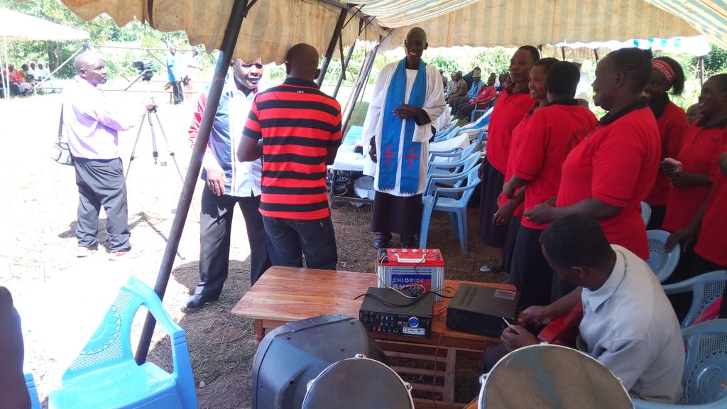 HonWashiali's tweet photo. In the funeral at Emuberi village today. https://t.co/HpGod1JFEU