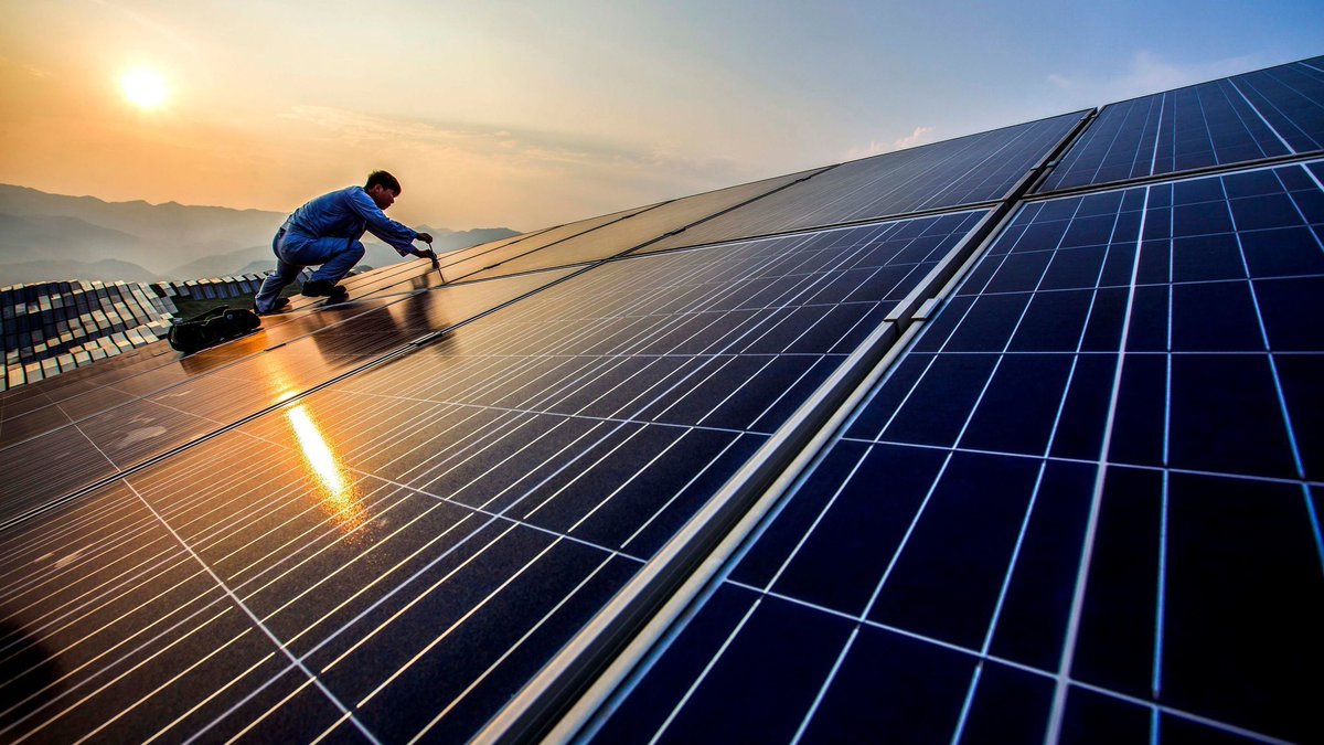 TecHomeEditors's tweet photo. The Sunshine State isn’t very bright when it comes to solar policy, and homebuyers are starting to demand a change. https://t.co/eNVfKmAZU2 https://t.co/itIOVnhsCB