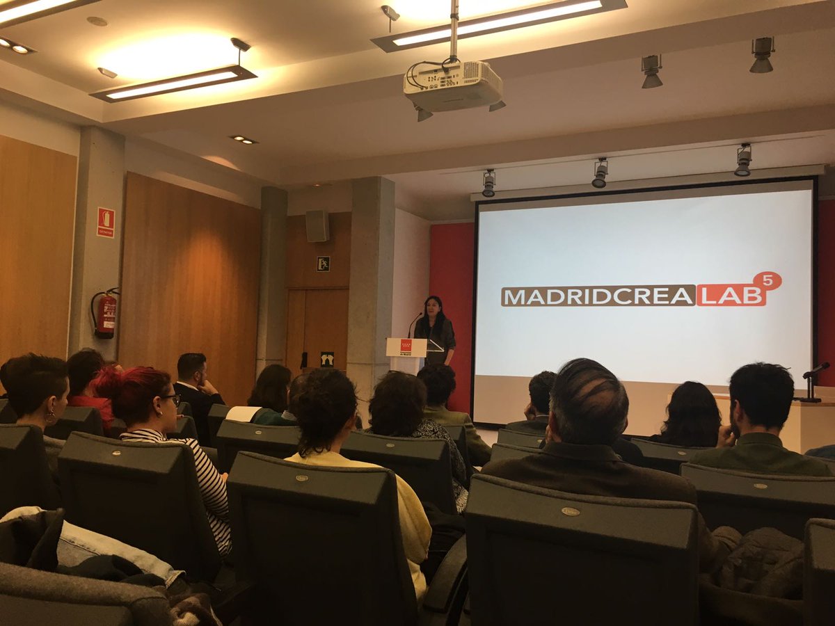 AMA_audiovisual's tweet photo. @PuyOria, presidenta de AMA, cierra este #MadridCreaLab5. Deseando ver los proyectos hechos película. Nivel(azo) HAY https://t.co/0Qxs8RoOSi
