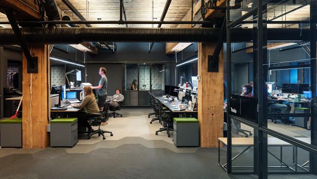 JimStengel's tweet photo. How Slack Employees Use Slack https://t.co/6ZwJBwRA0H https://t.co/8YkNEqMWQz