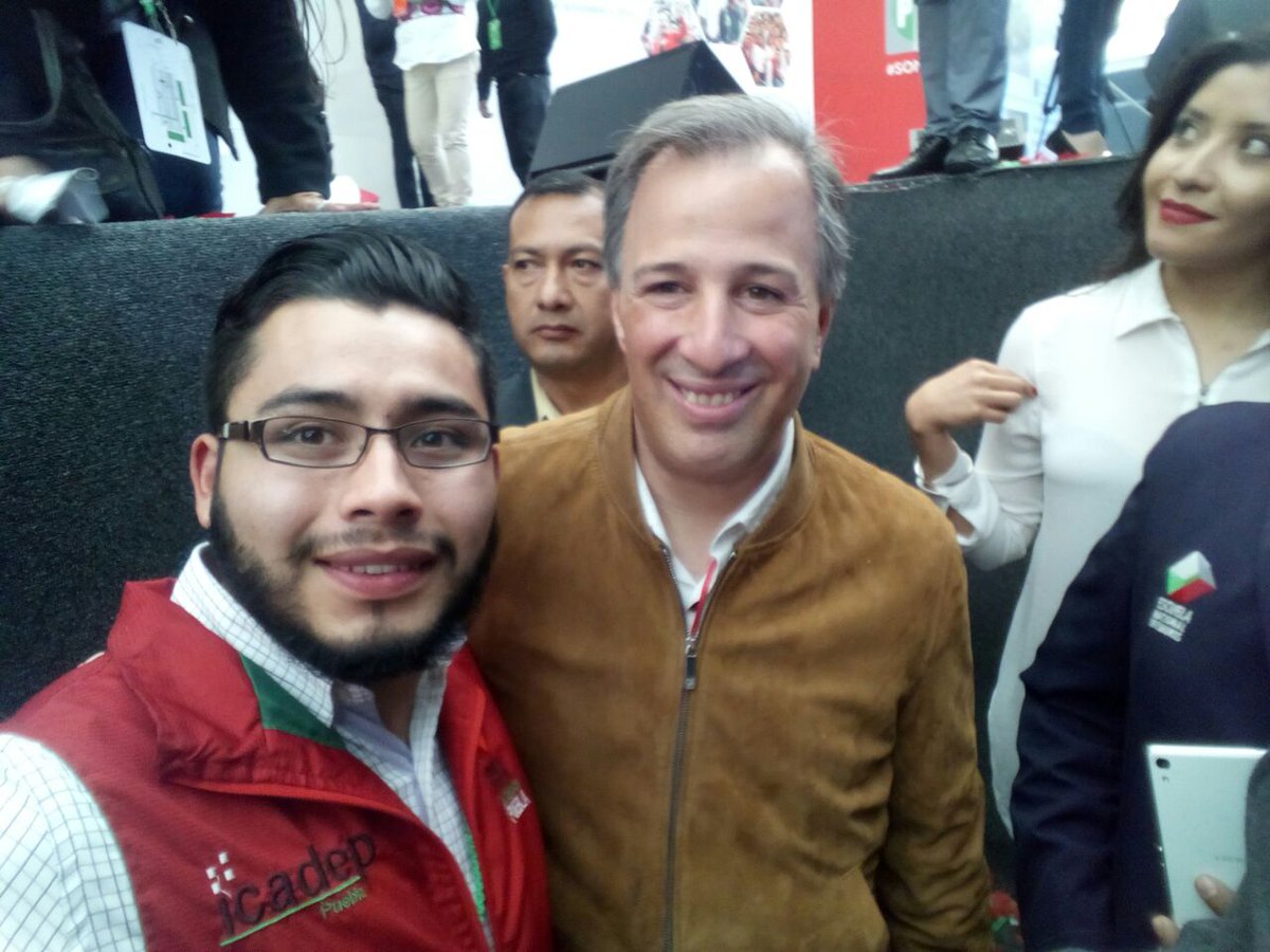 laloDHW's tweet photo. #2GEEC #AndamosEnTodosLados #PueblaPresente
@kiikee_leemuus @JorgePipisca https://t.co/XDlugAKGS8