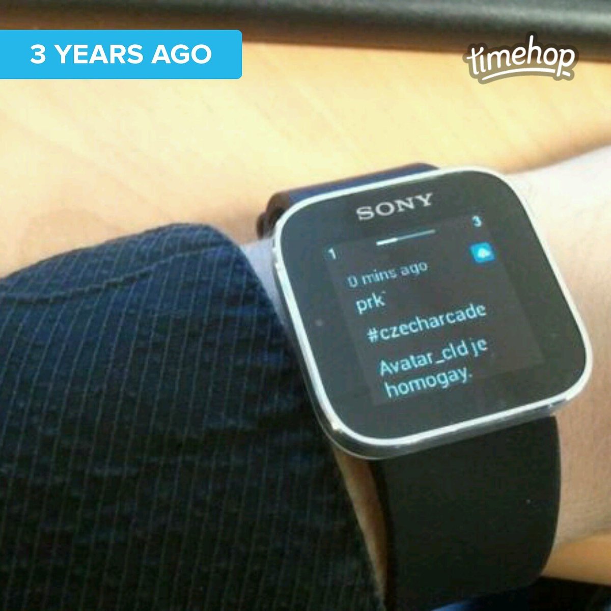 JiriSkrampal's tweet photo. Těžko uvěřit, že ještě před třemi lety jsem na zápěstí nosil tuhle zrůdnost. 
#sonysmartwatch https://t.co/8FeMoJ3RbW