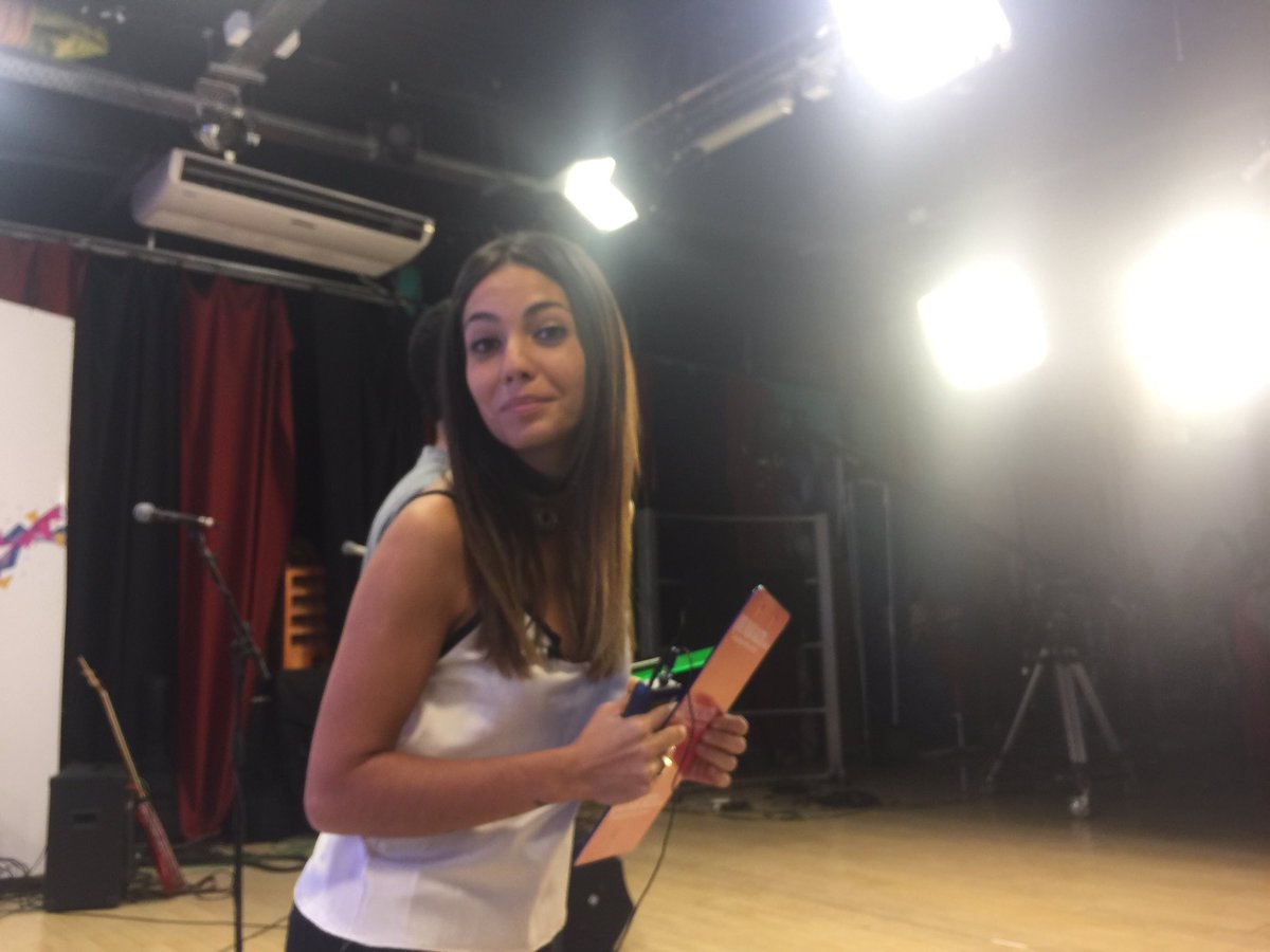 Qtv_salta's tweet photo. Ya ya ya comienza por @el10tv un programon! @MariaEmiliaN @jmedurand @JMChalabe @YoCasto @markitosillesca https://t.co/EK0gRH7Y1f