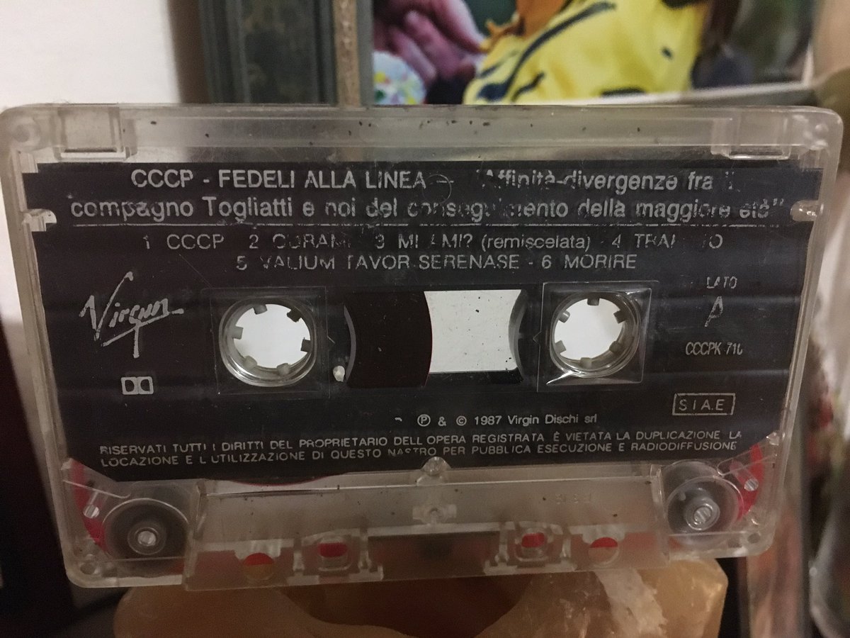 ottolibero's tweet image. E da un cassetto spunta #fedeliallalinea #CCCP