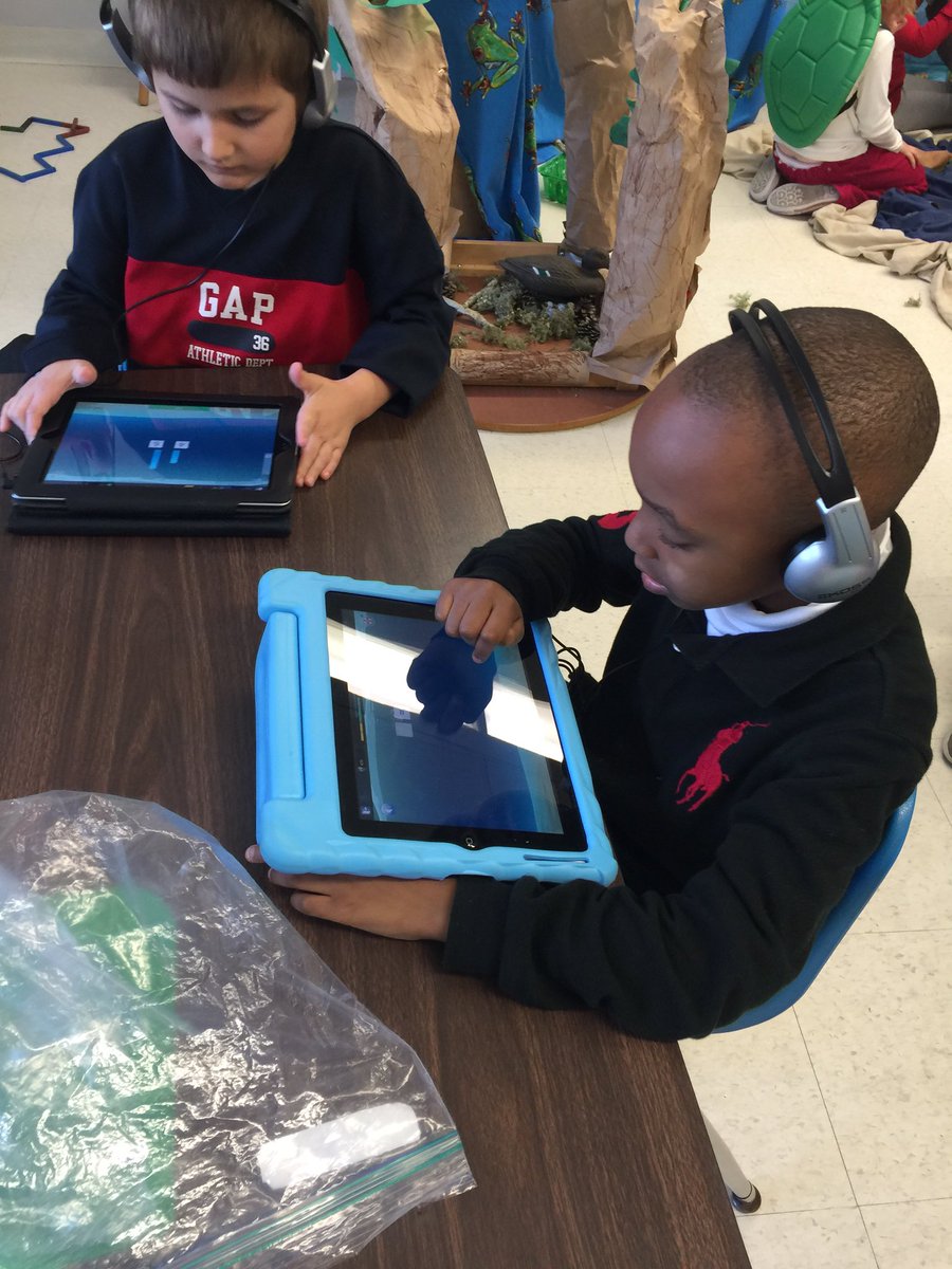 kccokeefe's tweet photo. #SymphonyMath. Students moving at their own speed learning how math works. #Kindergarten #mashpee. https://t.co/58EjMYavhR