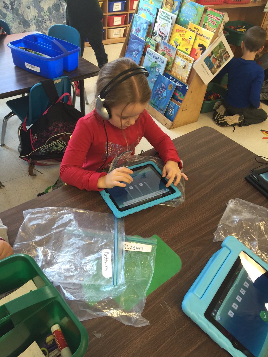kccokeefe's tweet photo. #SymphonyMath. Students moving at their own speed learning how math works. #Kindergarten #mashpee. https://t.co/58EjMYavhR