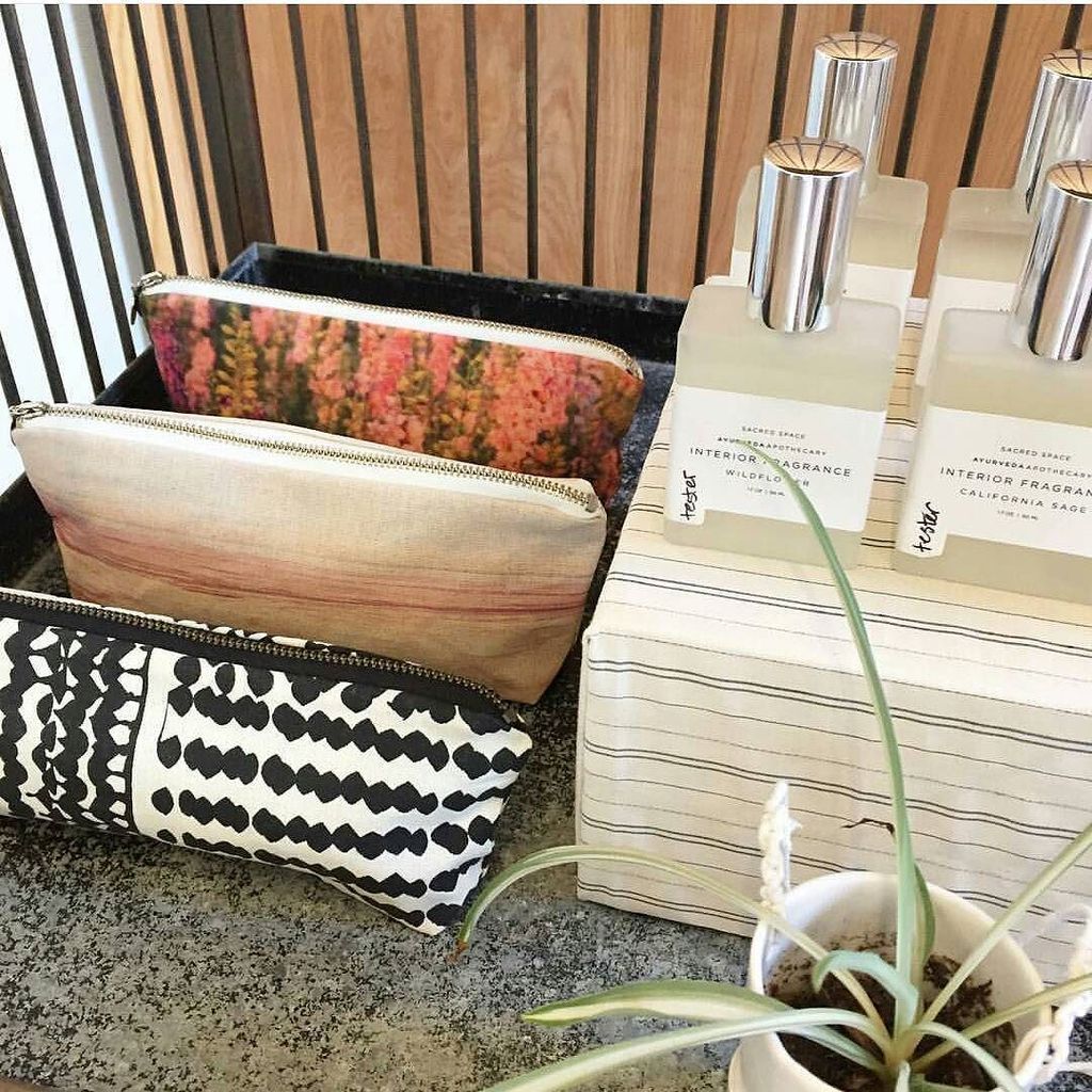 RimonDesign's tweet photo. #shopsmall this season! Rows of #leecoren #pouches lined up at @dandelion_post
🎁 Perfect … https://t.co/p74aYAiL0L https://t.co/dg8CgkIzCo