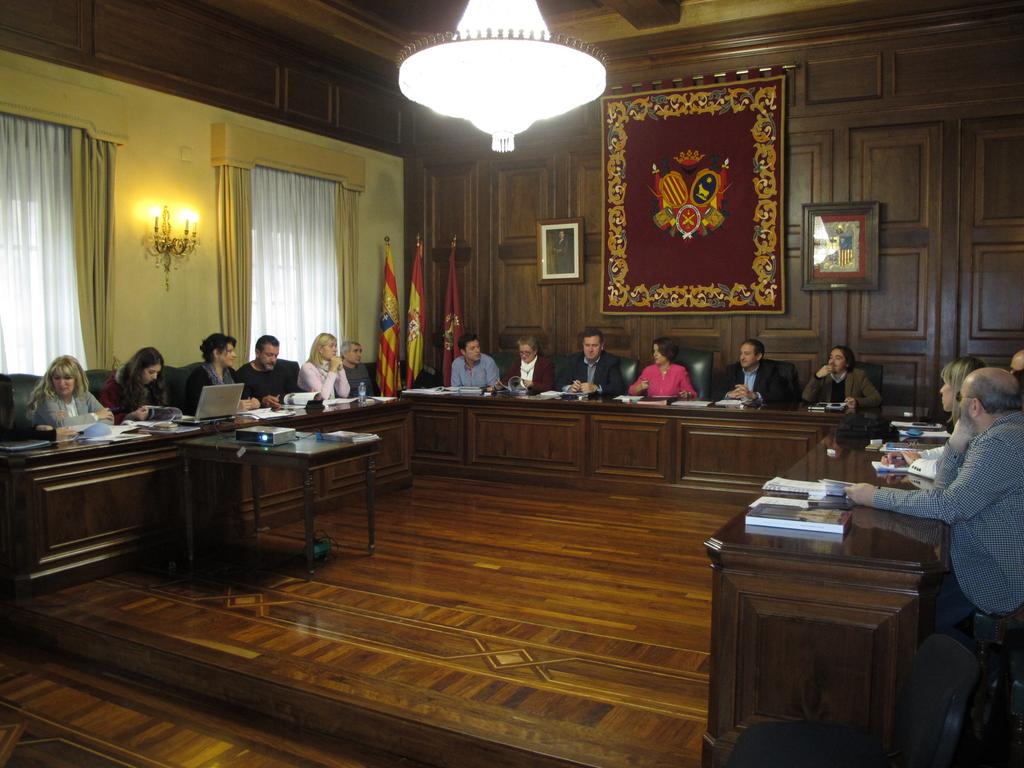 Ayto_Teruel's tweet photo. Más de cien actos conmemorarán los 800 Años de los @AmantesTeruel @BodasDeIsabel #Teruel https://t.co/TK2FhcByPA